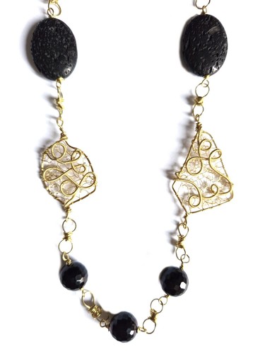Collana con pietra lavica - con,