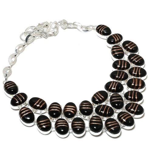 Collana con pietre - , preziose