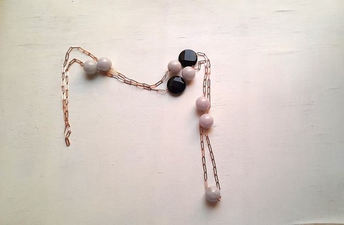 Collana lunga con giada - con,